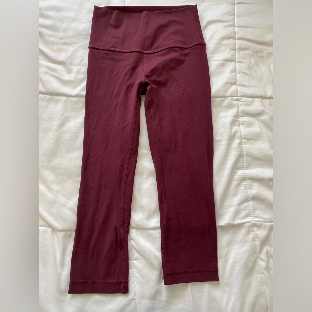 Lululemon Align Crop (19")
Dark Adobe
